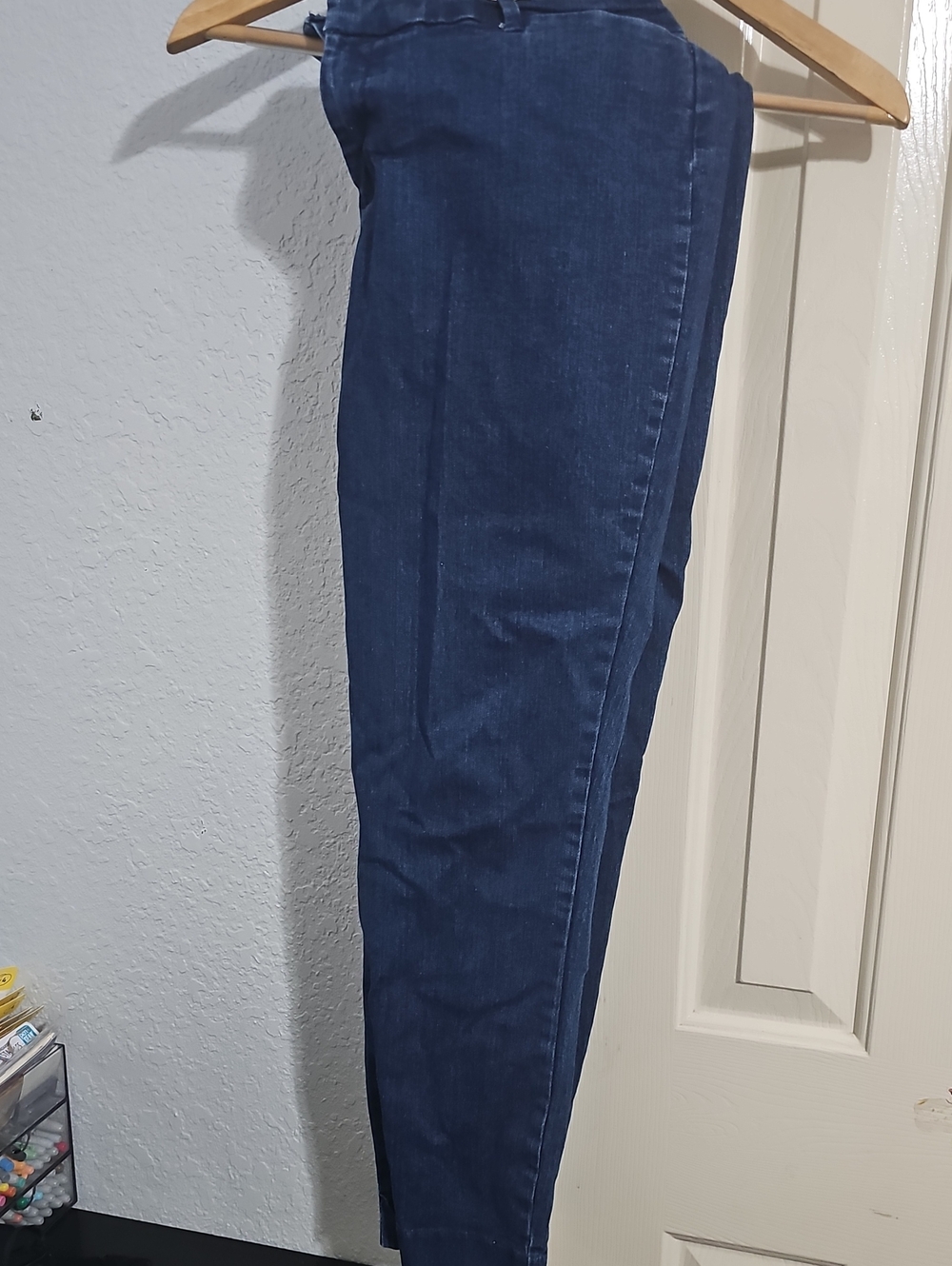Old Navy Women's Skinny Jeans in Deep Blue Wash
